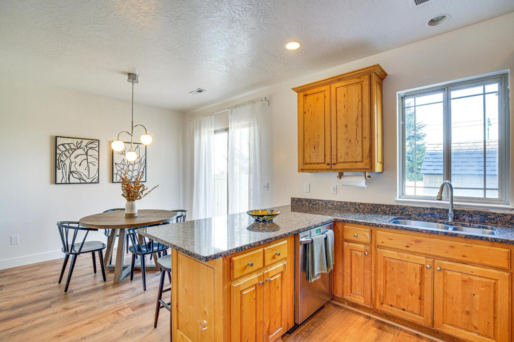 Charming Orem Townhome 5 Mi To Byu! Luaran gambar